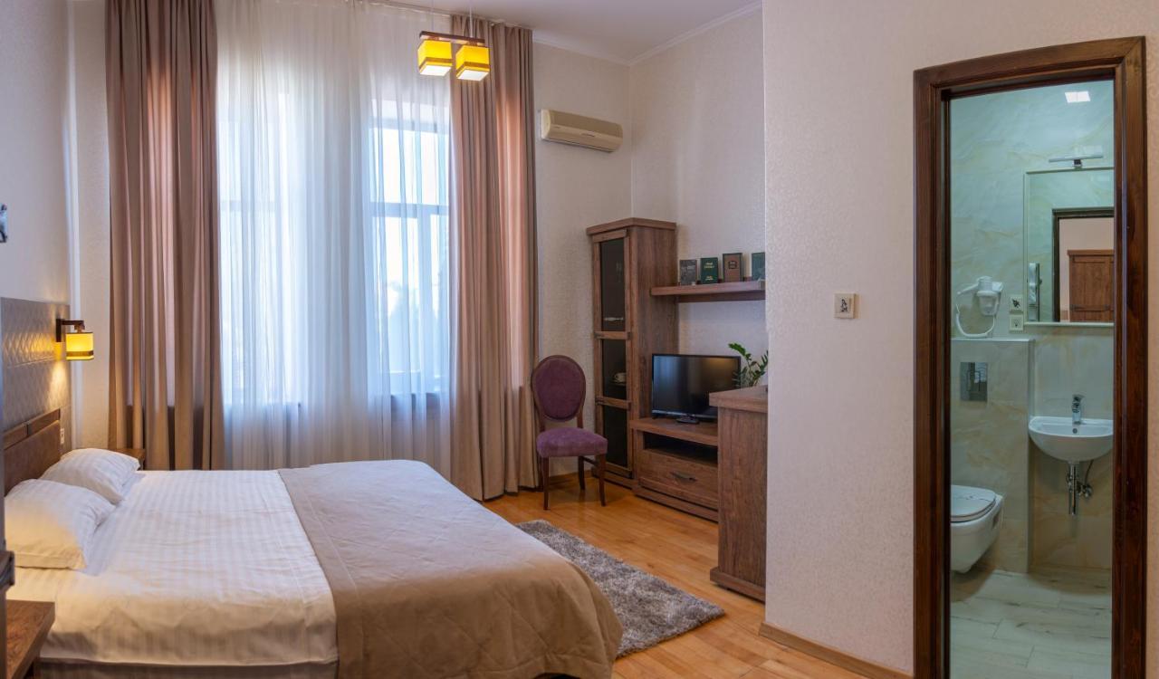 Hotel Star Mukatsjeve Eksteriør bilde