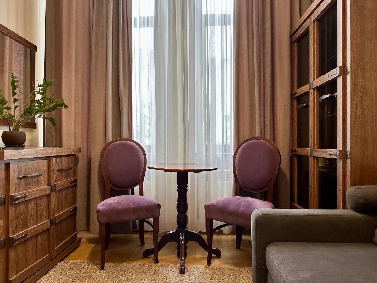 Hotel Star Mukatsjeve Eksteriør bilde